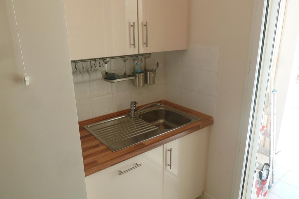 Stunning 2 Bed, 2 Bath Apt On The Cannes Sea Front Has Swimming Pool And Is A Secure Modern Building 464 מראה חיצוני תמונה