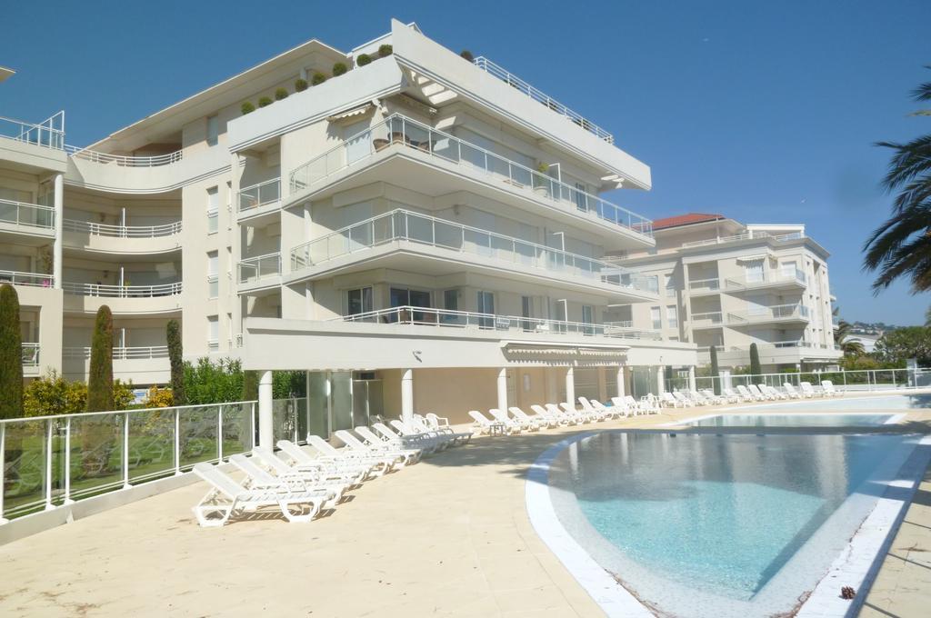 Stunning 2 Bed, 2 Bath Apt On The Cannes Sea Front Has Swimming Pool And Is A Secure Modern Building 464 מראה חיצוני תמונה