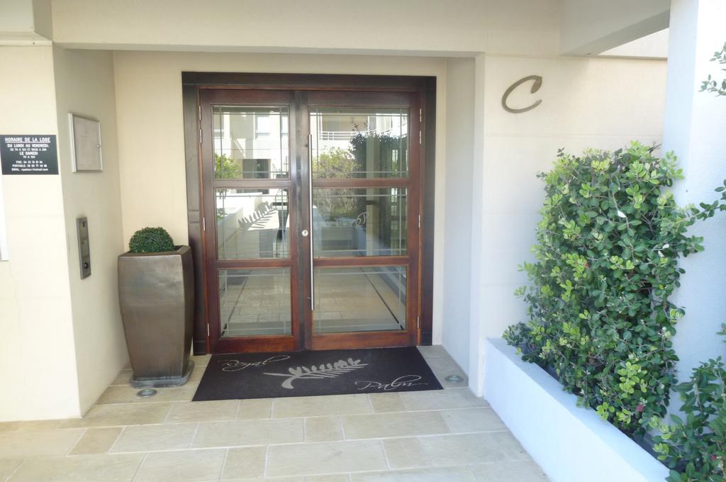 Stunning 2 Bed, 2 Bath Apt On The Cannes Sea Front Has Swimming Pool And Is A Secure Modern Building 464 מראה חיצוני תמונה