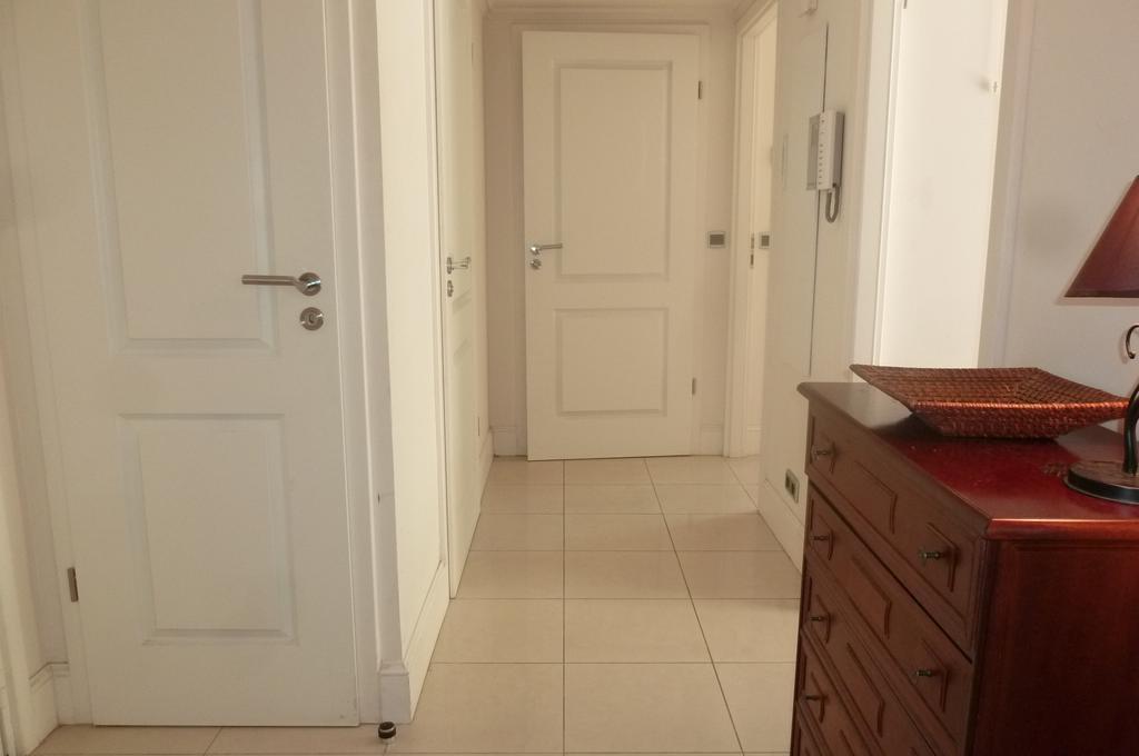 Stunning 2 Bed, 2 Bath Apt On The Cannes Sea Front Has Swimming Pool And Is A Secure Modern Building 464 מראה חיצוני תמונה