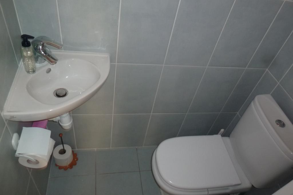 Stunning 2 Bed, 2 Bath Apt On The Cannes Sea Front Has Swimming Pool And Is A Secure Modern Building 464 מראה חיצוני תמונה