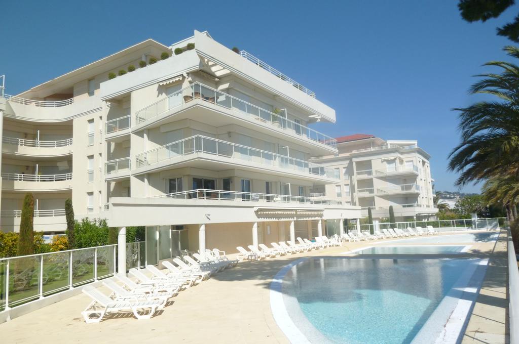 Stunning 2 Bed, 2 Bath Apt On The Cannes Sea Front Has Swimming Pool And Is A Secure Modern Building 464 מראה חיצוני תמונה