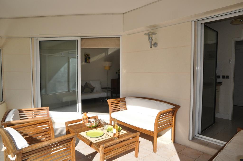 Stunning 2 Bed, 2 Bath Apt On The Cannes Sea Front Has Swimming Pool And Is A Secure Modern Building 464 מראה חיצוני תמונה