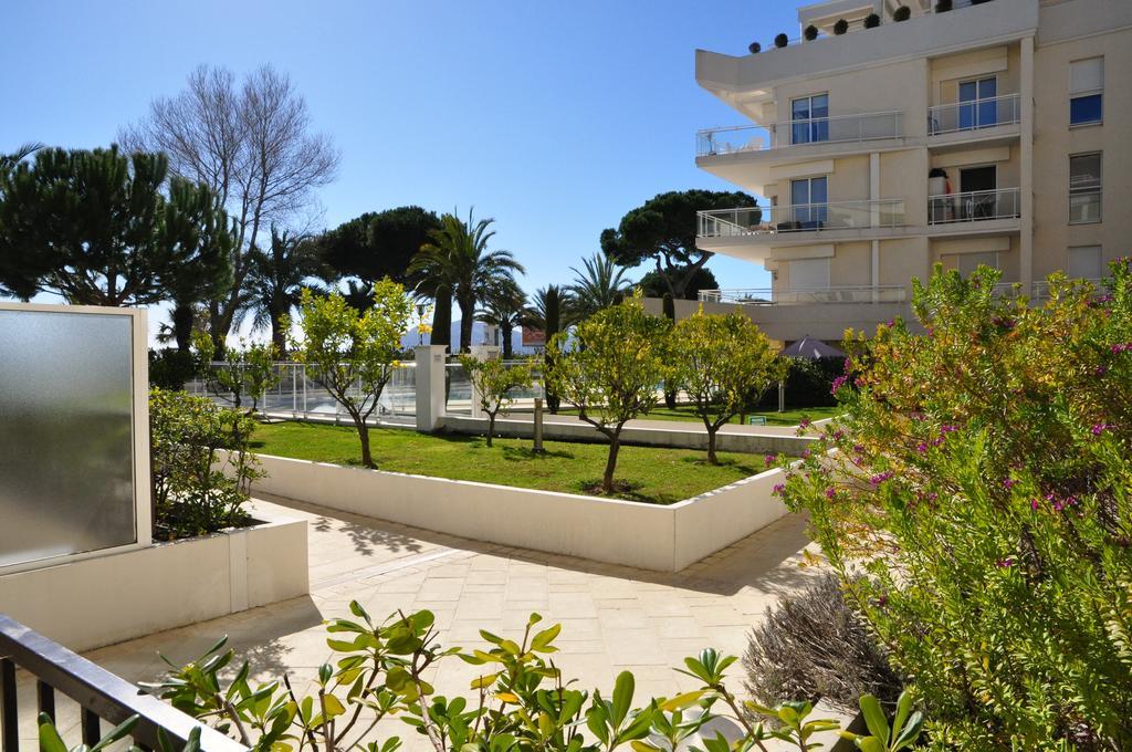 Stunning 2 Bed, 2 Bath Apt On The Cannes Sea Front Has Swimming Pool And Is A Secure Modern Building 464 מראה חיצוני תמונה
