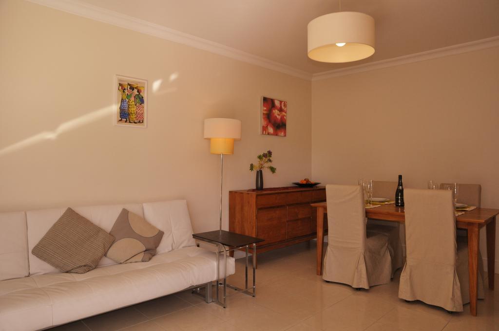 Stunning 2 Bed, 2 Bath Apt On The Cannes Sea Front Has Swimming Pool And Is A Secure Modern Building 464 מראה חיצוני תמונה