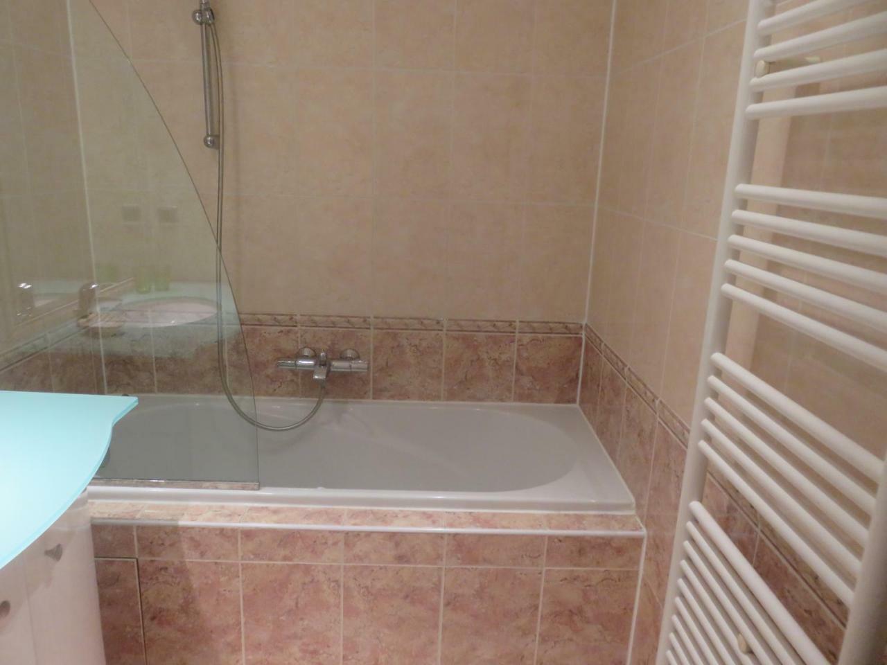 Stunning 2 Bed, 2 Bath Apt On The Cannes Sea Front Has Swimming Pool And Is A Secure Modern Building 464 מראה חיצוני תמונה